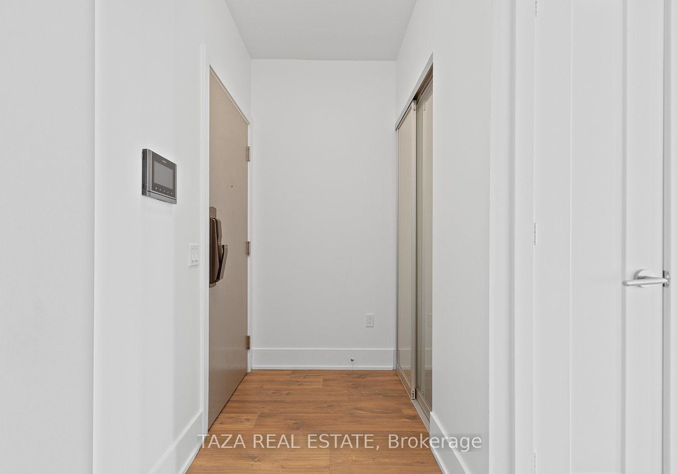 10-york-street-toronto-ontario-c12306453