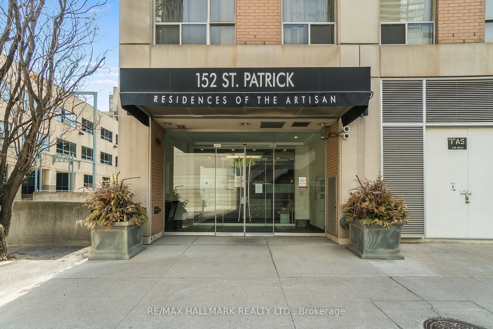 152-st-patrick-street-toronto-ontario-c12306616