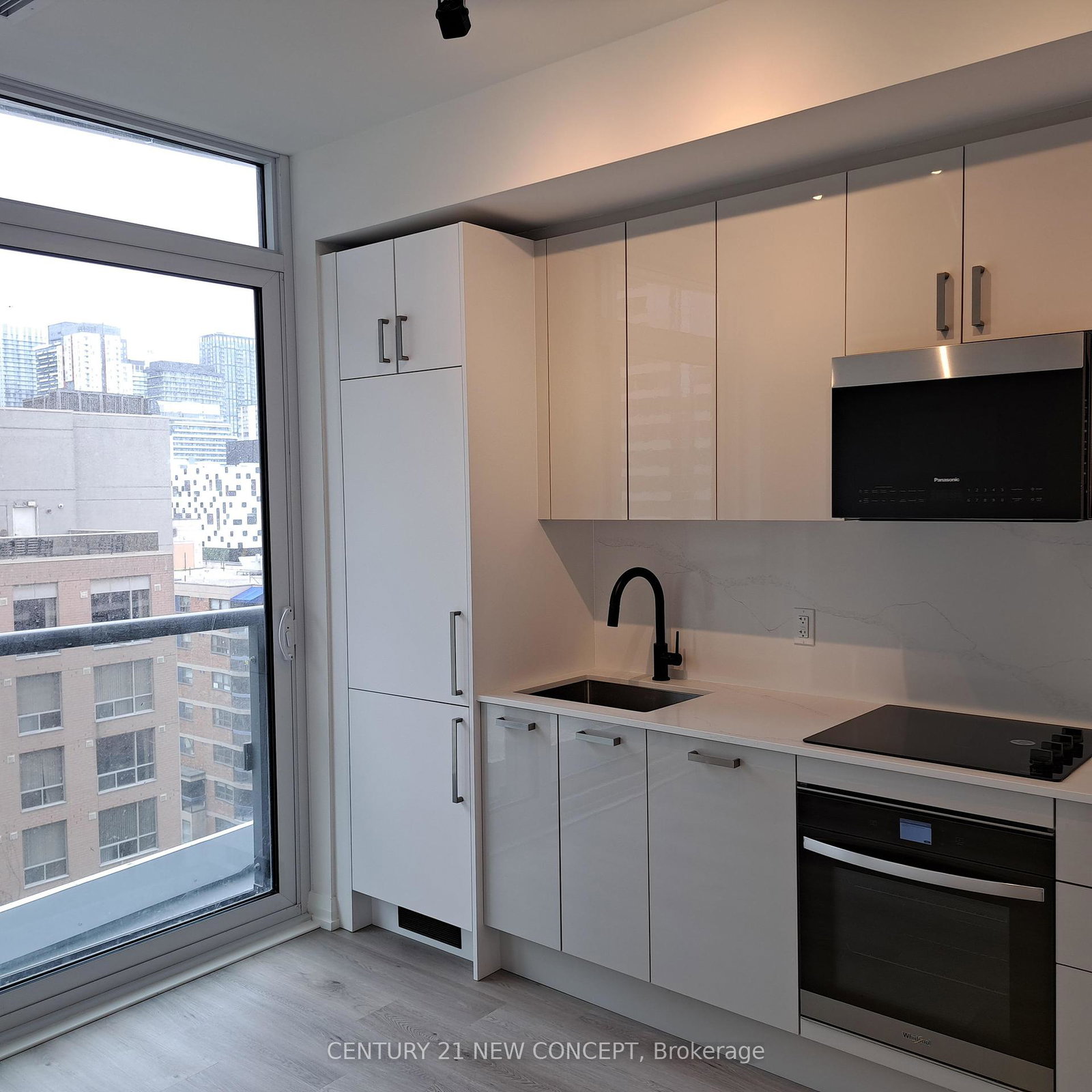 280-dundas-street-w-w-toronto-ontario-c12306781