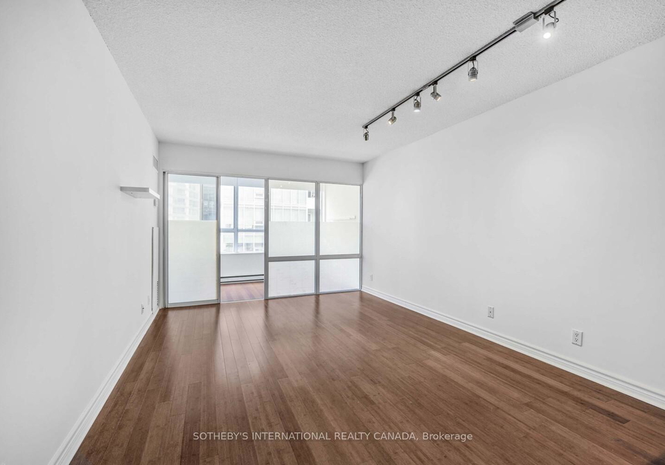 44-gerrard-street-w-w-toronto-ontario-c12306805