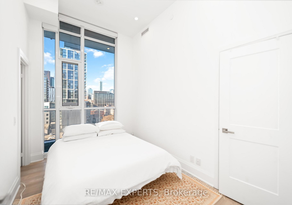 120-parliament-street-toronto-ontario-c12306876