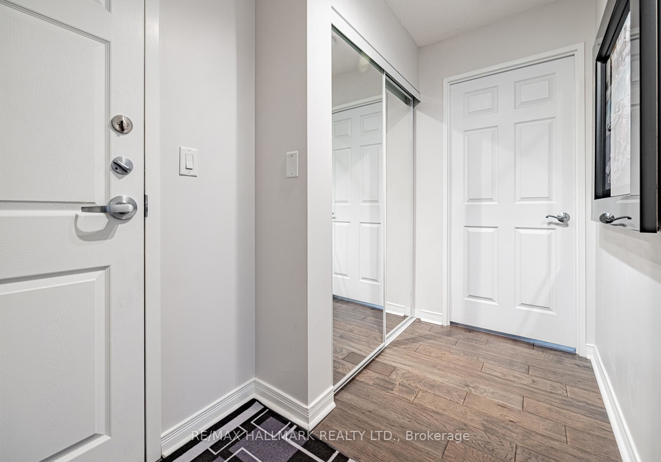 245-davisville-avenue-toronto-ontario-c12306934