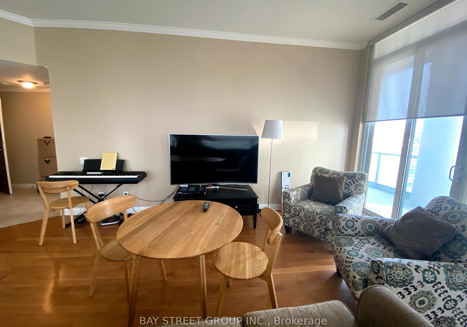 1121-bay-street-toronto-ontario-c12307098