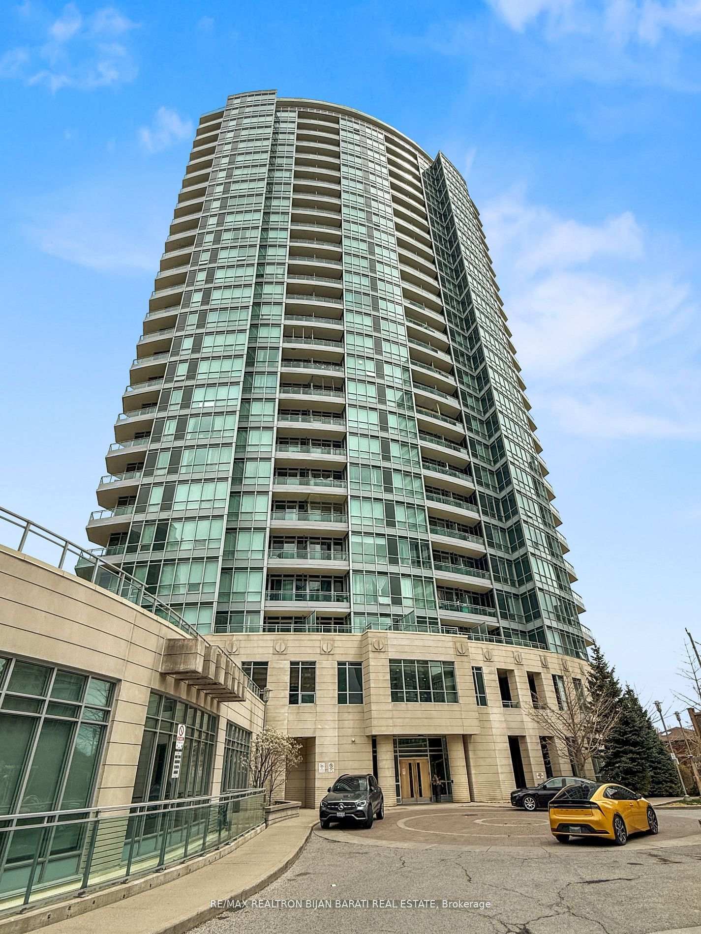 18-holmes-avenue-north-york-ontario-c12307267
