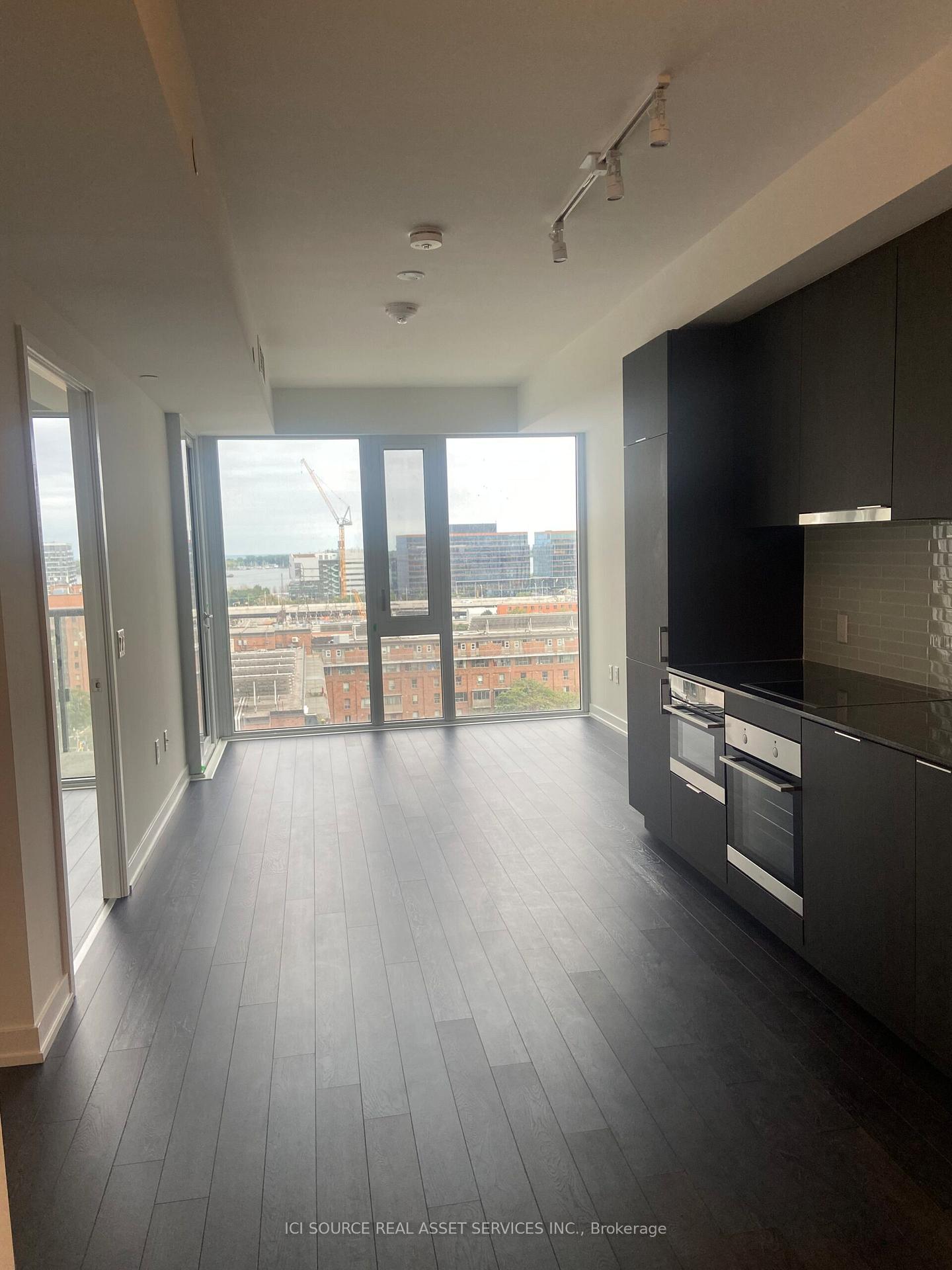 158-front-street-e-e-toronto-ontario-c12307288