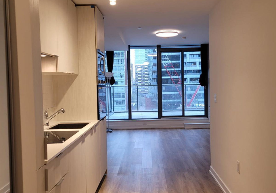 11-wellesley-street-w-w-toronto-ontario-c12307297