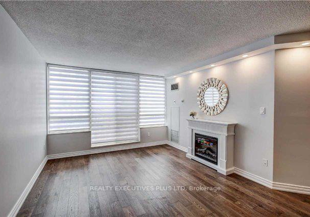 215-w-the-donway-na-w-w-north-york-ontario-c12307322
