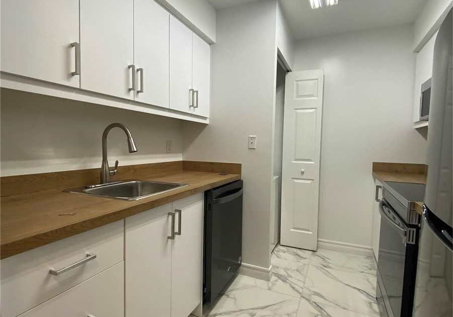 3-pemberton-avenue-north-york-ontario-c12307399