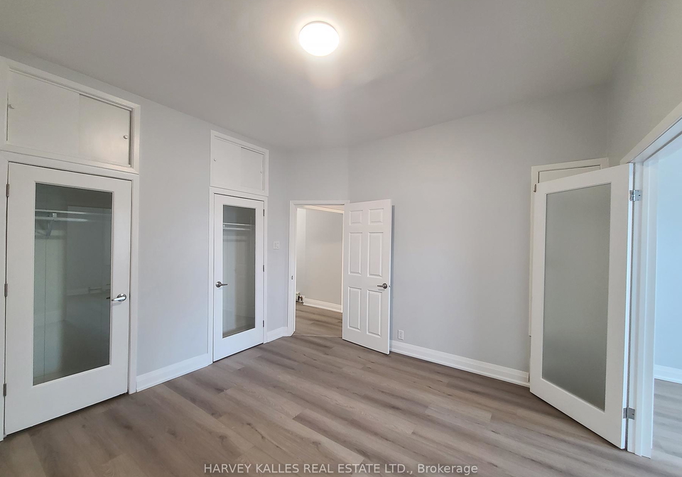 204-augusta-avenue-toronto-ontario-c12307407