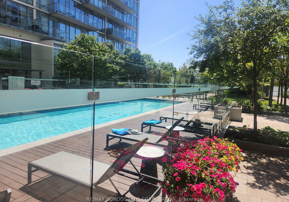 29-queens-quay-e-e-toronto-ontario-c12307453