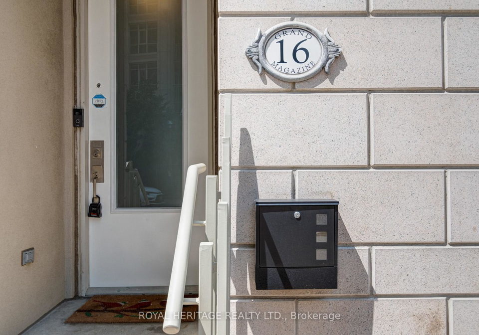 16-grand-magazine-street-toronto-ontario-c12307493