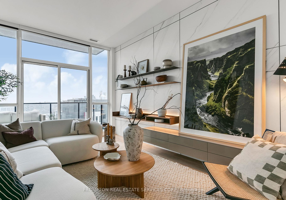 38-widmer-street-toronto-ontario-c12307601