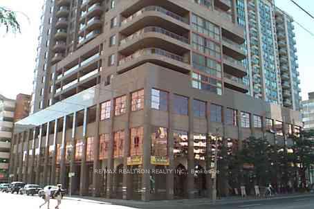 736-bay-street-toronto-ontario-c12307711