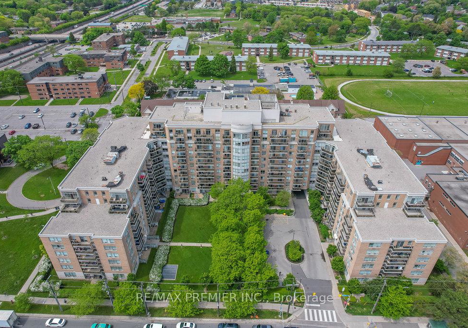 650-lawrence-avenue-toronto-ontario-c12307757