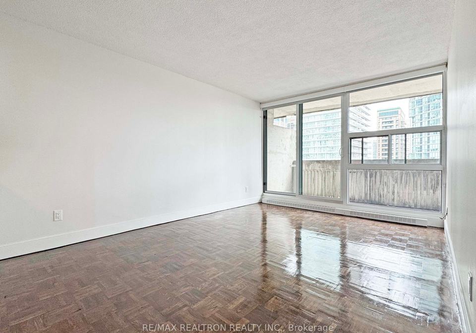 33-isabella-street-toronto-ontario-c12307769