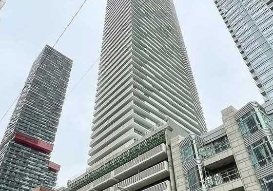 2221-yonge-street-toronto-ontario-c12307861