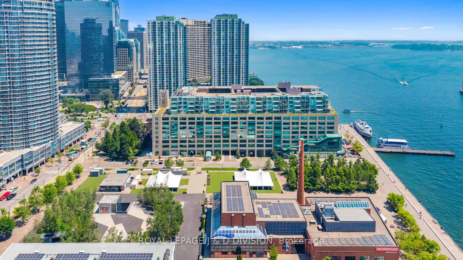 211-queens-quay-w-w-toronto-ontario-c12308094
