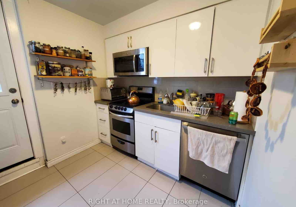 715-ossington-avenue-toronto-ontario-c12308250