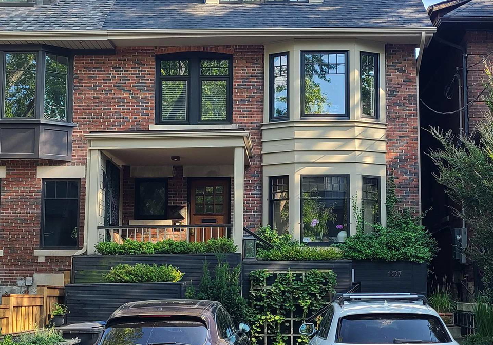 107-farnham-avenue-toronto-ontario-c12308292