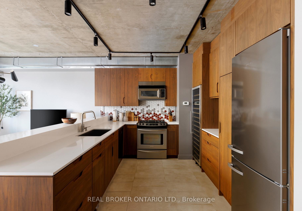 38-niagara-street-toronto-ontario-c12308589