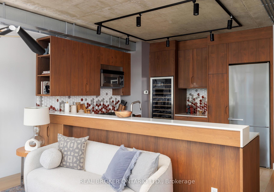 38-niagara-street-toronto-ontario-c12308589