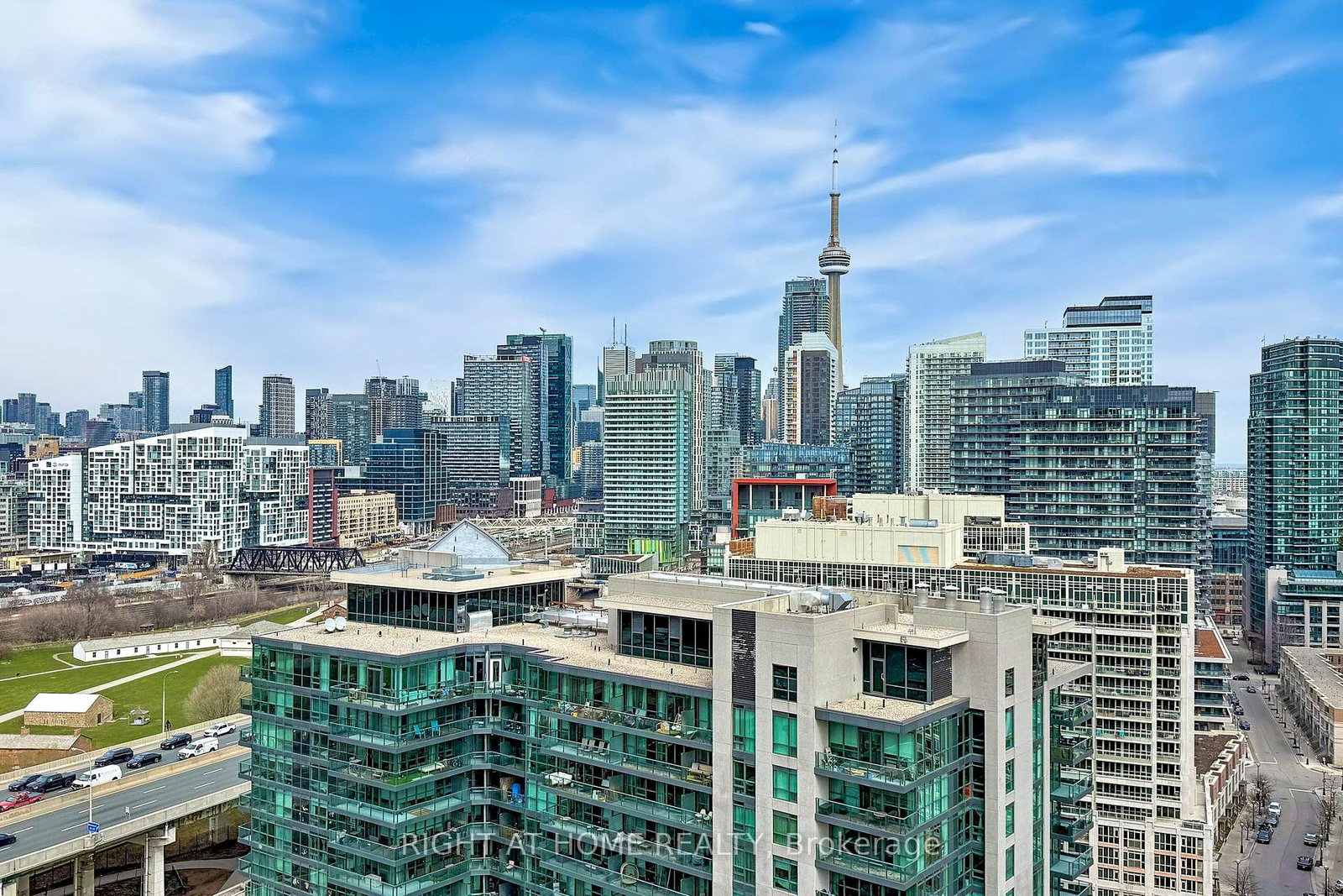 219-fort-york-boulevard-toronto-ontario-c12308702