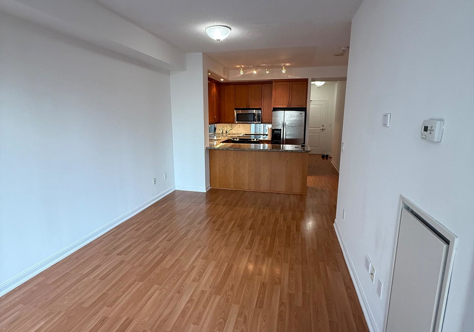 628-fleet-street-toronto-ontario-c12308831