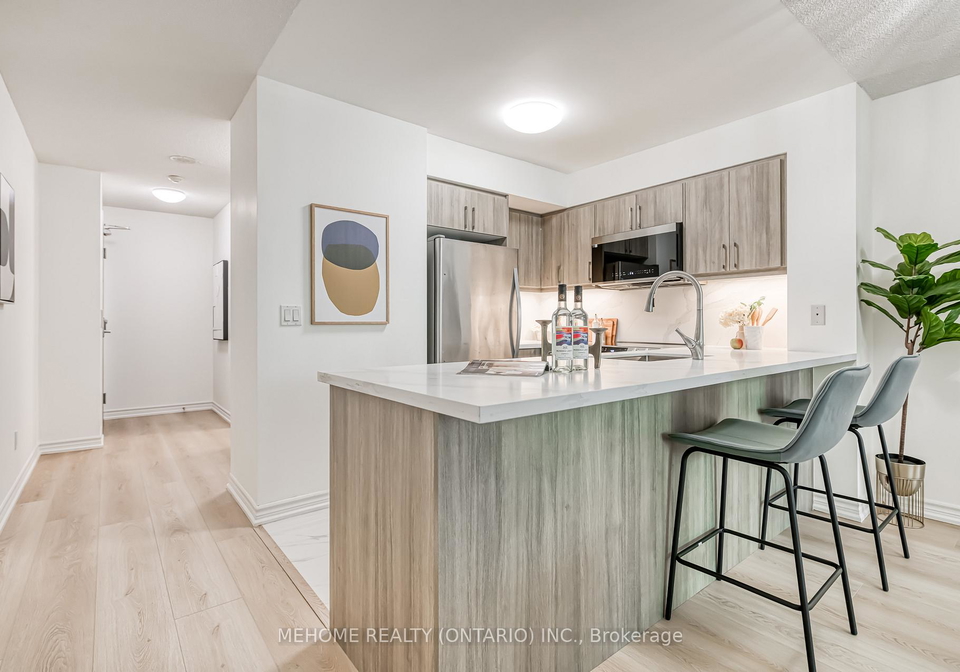19-grand-trunk-crescent-toronto-ontario-c12308903