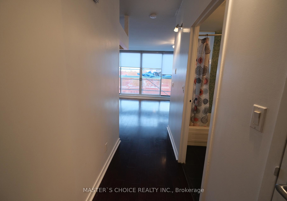 301-markham-street-toronto-ontario-c12308917