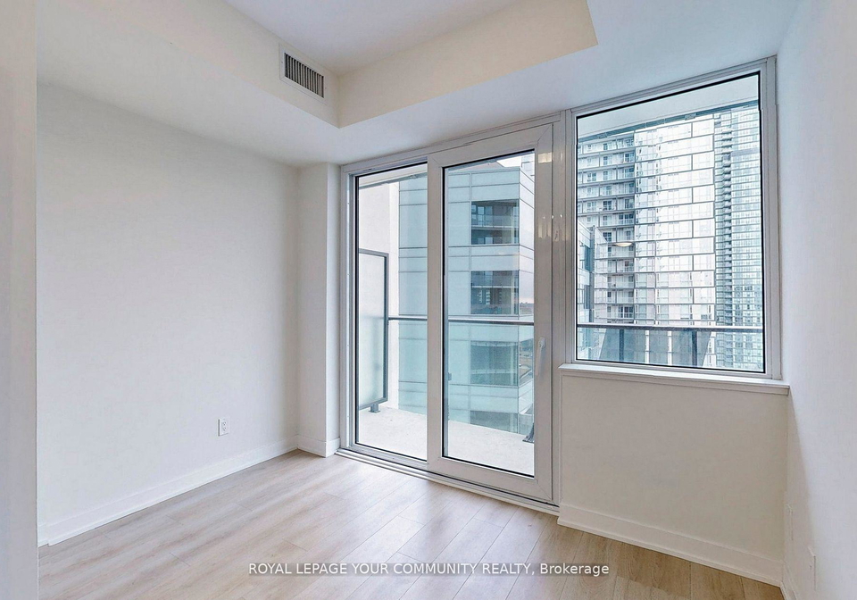 15-ellerslie-avenue-toronto-ontario-c12308934