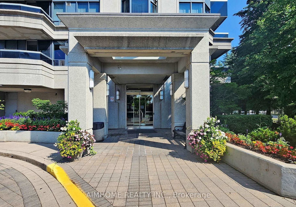 35-finch-avenue-e-e-north-york-ontario-c12309024