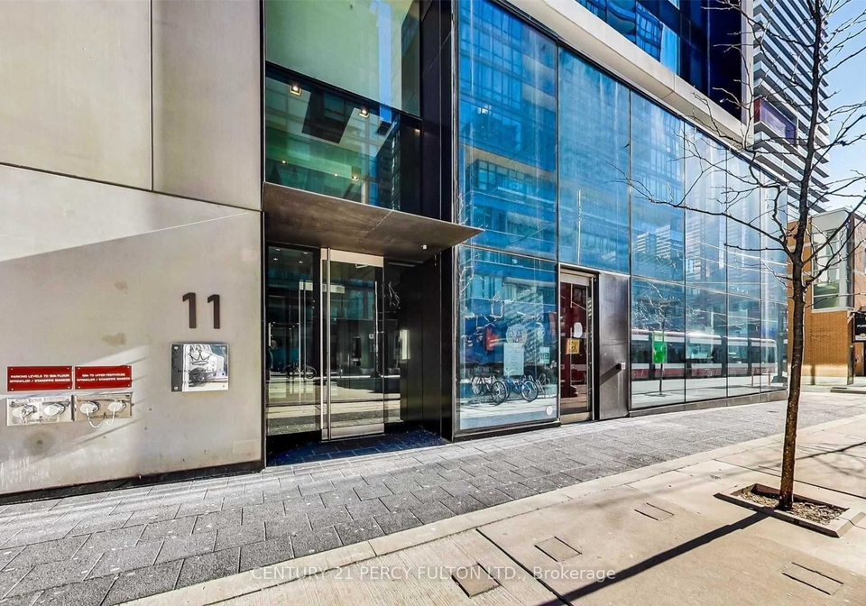 11-charlotte-street-toronto-ontario-c12309088