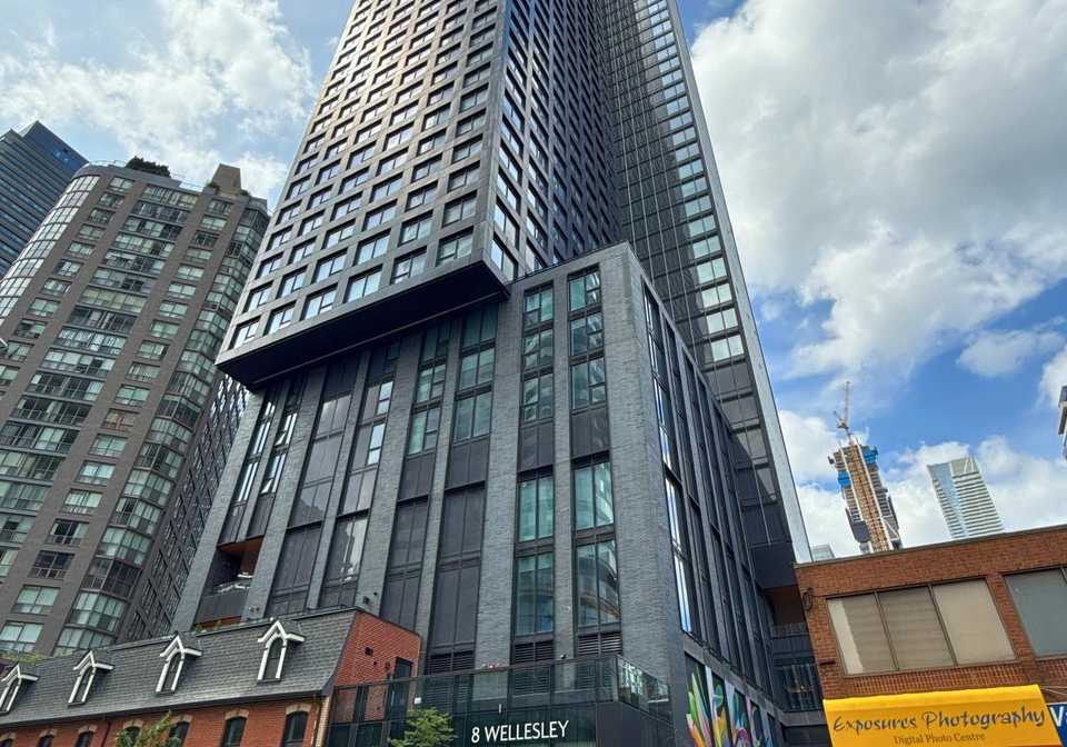 8-wellesley-street-w-w-toronto-ontario-c12309089
