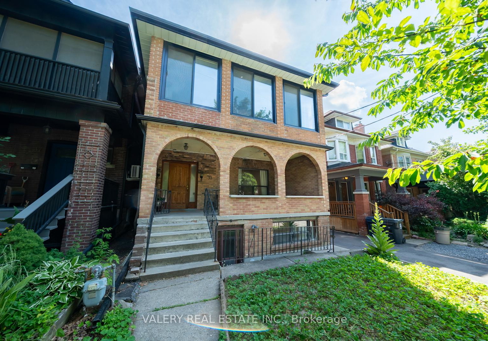 35-pinewood-avenue-toronto-ontario-c12309106