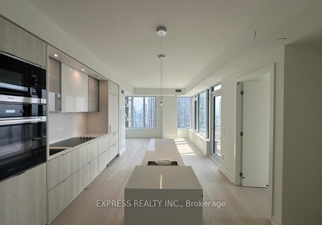 11-yorkville-avenue-toronto-ontario-c12309282