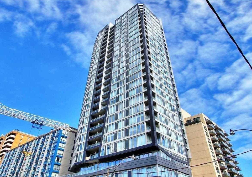68-shuter-street-toronto-ontario-c12309466