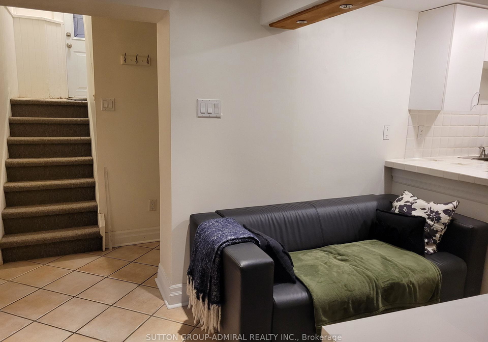 335-palmerston-boulevard-toronto-ontario-c12309504