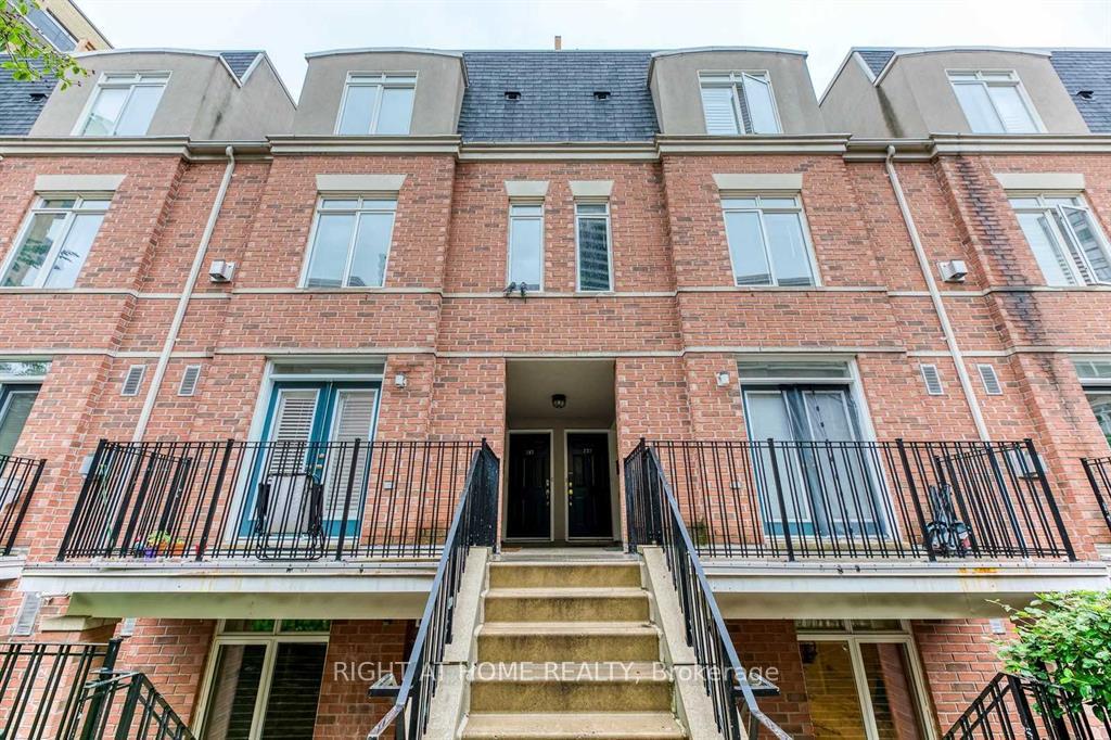 415-jarvis-street-toronto-ontario-c12309615
