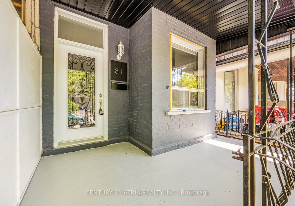 81-montrose-avenue-toronto-ontario-c12309628