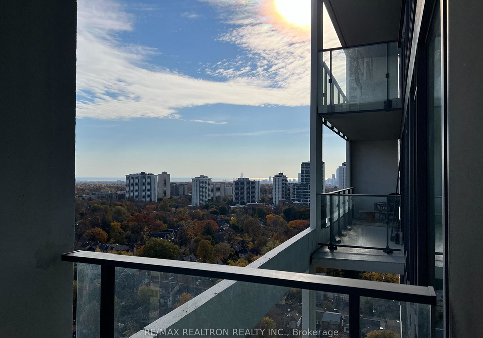 5-soudan-avenue-toronto-ontario-c12309639