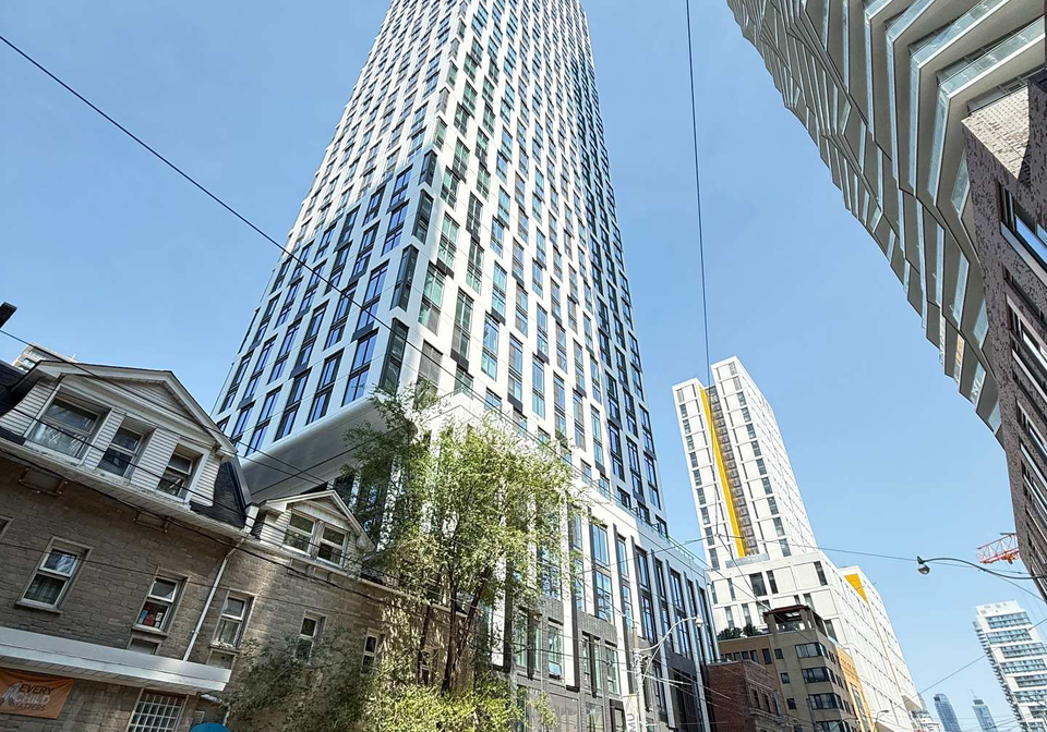 252-church-street-toronto-ontario-c12309649