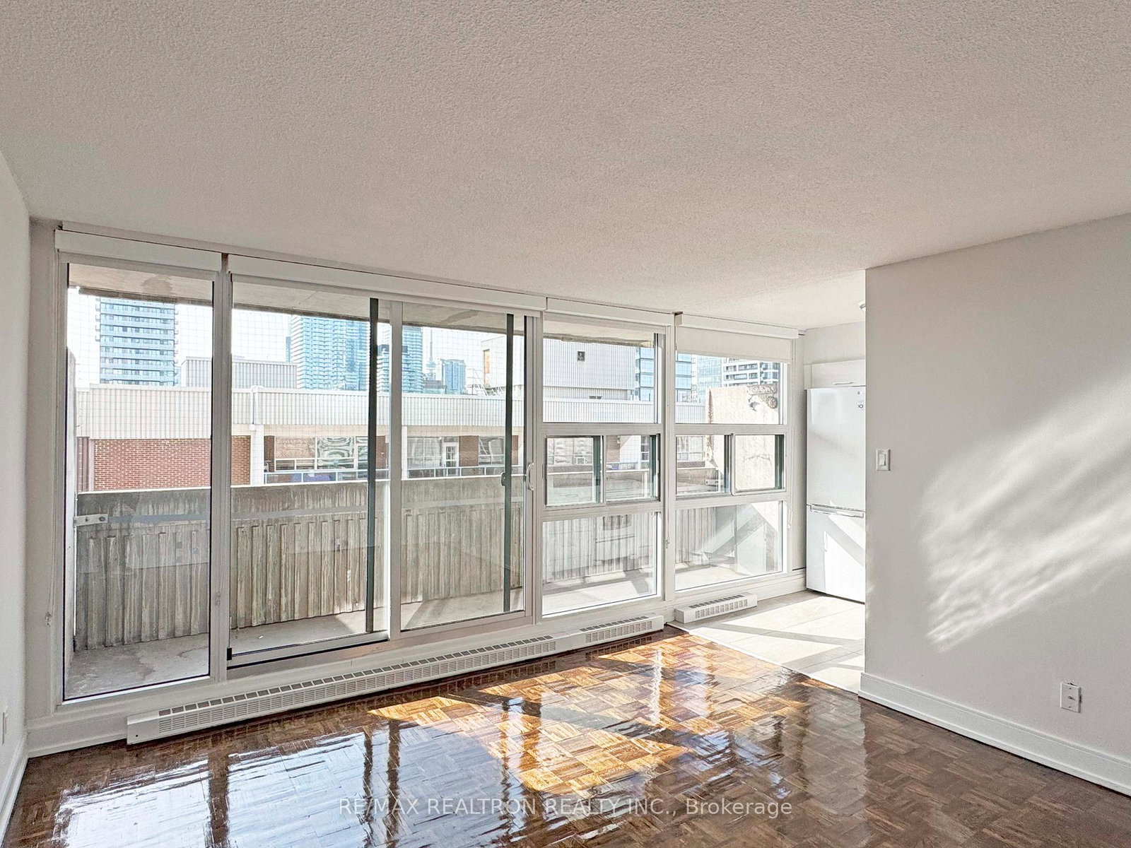 33-isabella-street-toronto-ontario-c12309861