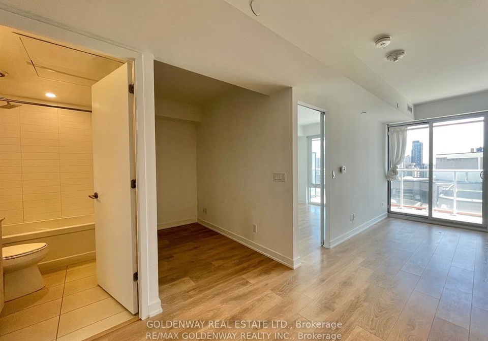 18-maitland-terrace-toronto-ontario-c12310053