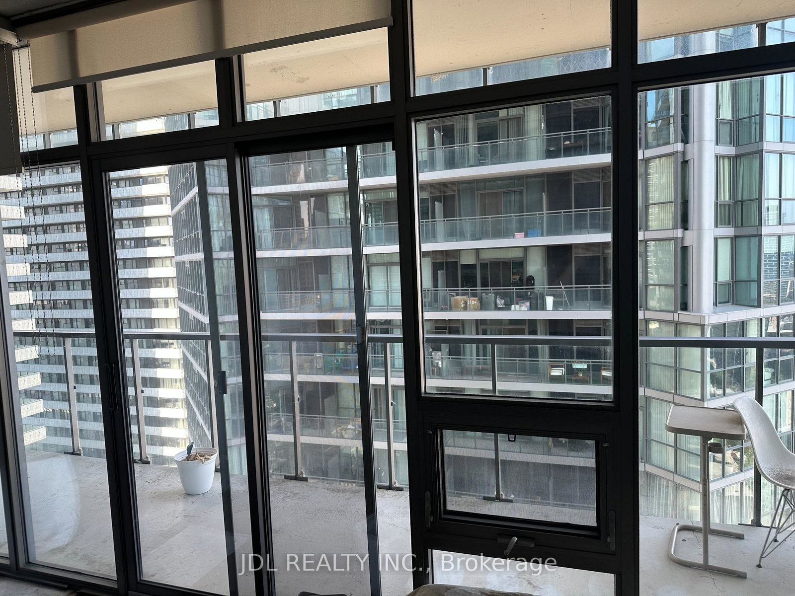 33-charles-st-street-e-e-toronto-ontario-c12310076