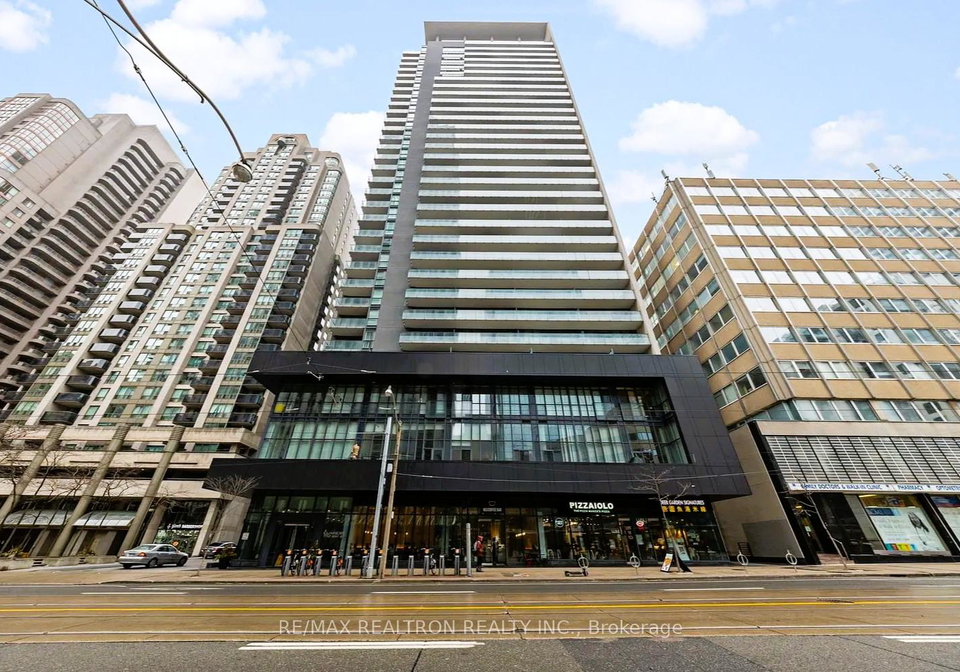 770-bay-street-toronto-ontario-c12310081