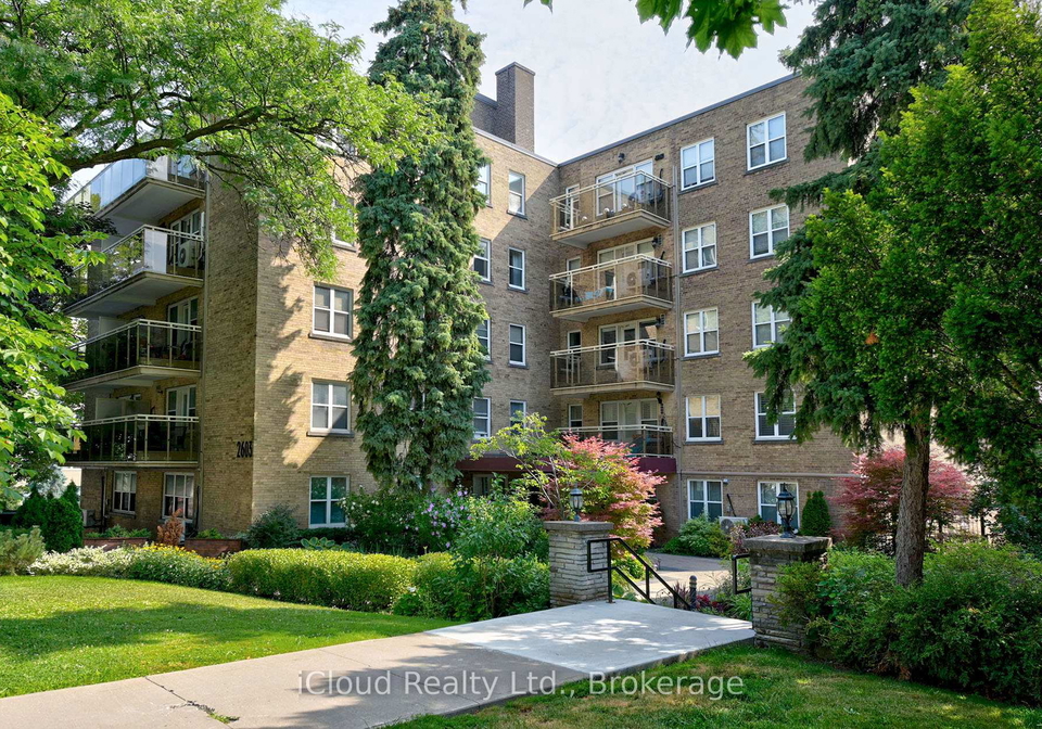 2603-bathurst-street-toronto-ontario-c12310272