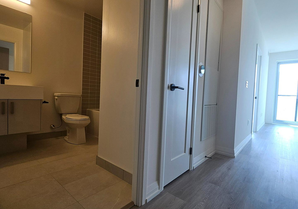 280-dundas-street-w-w-toronto-ontario-c12310304