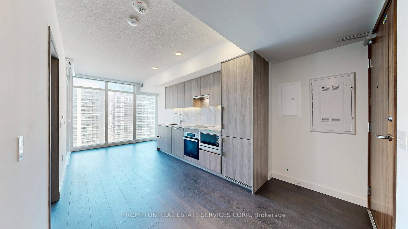 1-concord-cityplace-way-toronto-ontario-c12310361