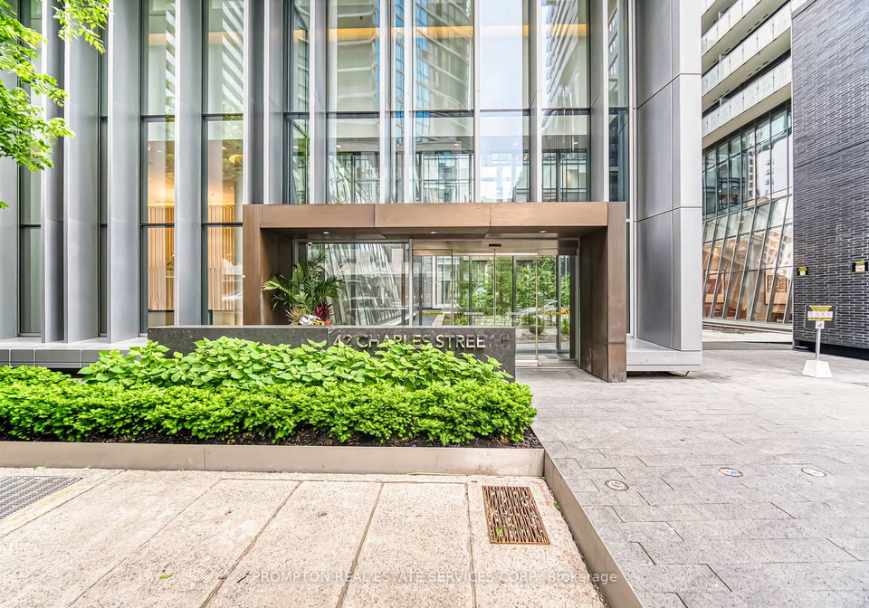 42-charles-street-e-e-toronto-ontario-c12310377