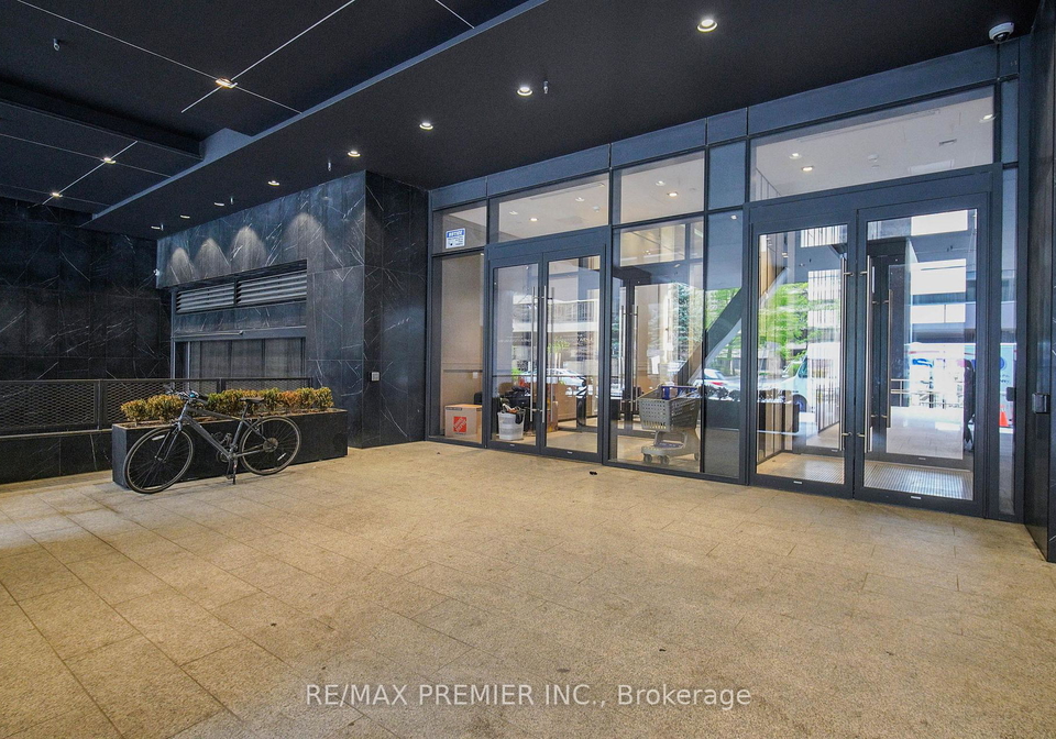488-university-avenue-toronto-ontario-c12310433